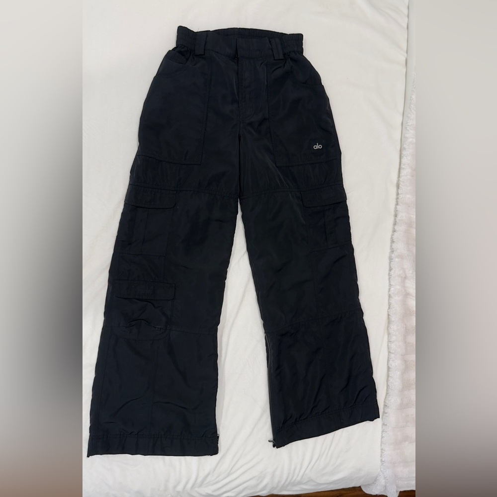 ALO Yoga Women's High Rise Black Cargo Jeans